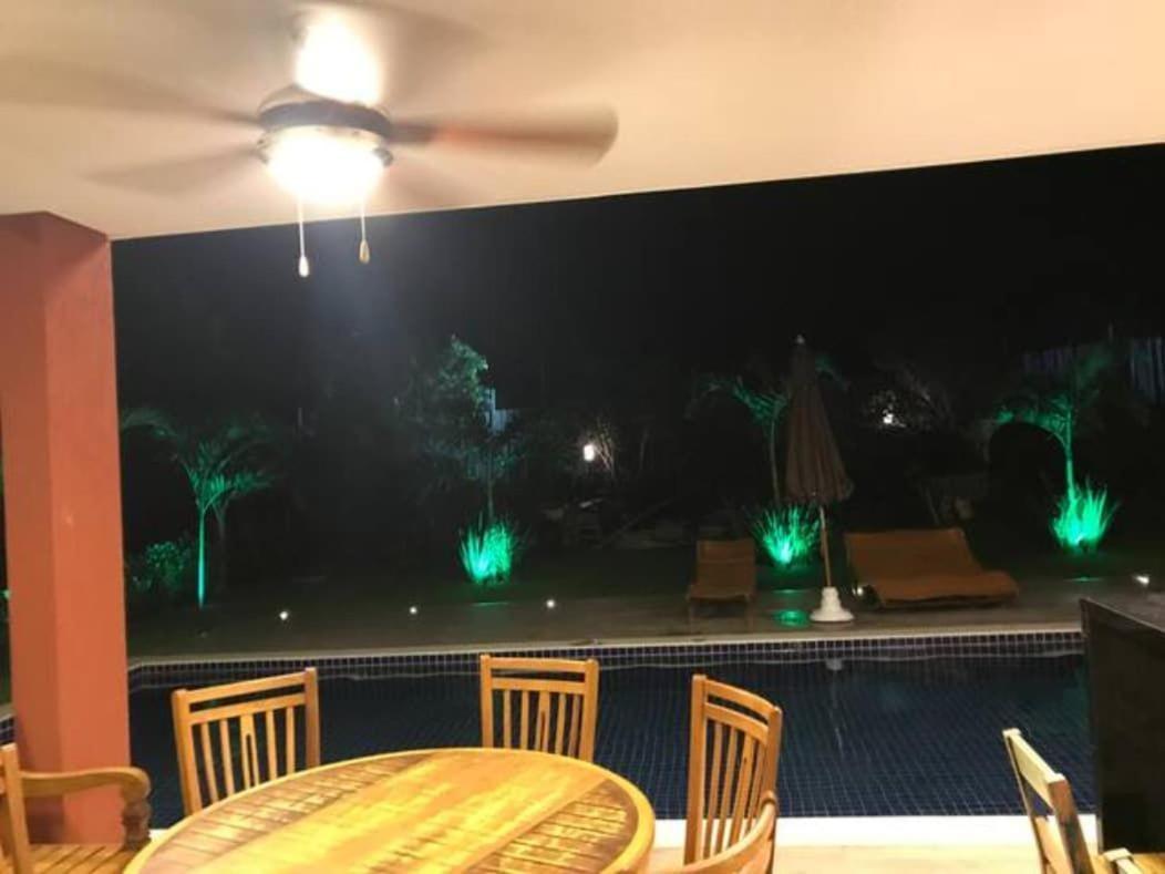 Casa Temporada - 4 Suites - Condominio Luxo - Piscina Extraordinaria - Praia De Itacimirim-Ba Камасари Экстерьер фото